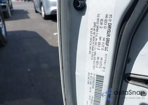 2013 Chrysler 300 Motown z USA, uszkodzony, nr VIN 2C3CCAAG9DH543990